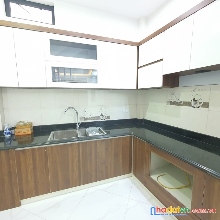 Bán nhà đẹp trịnh công sơn 55m 6 tầng. mặt tiền 4.5m. ngõ ô tô, dòng tiền. 11 tỷ