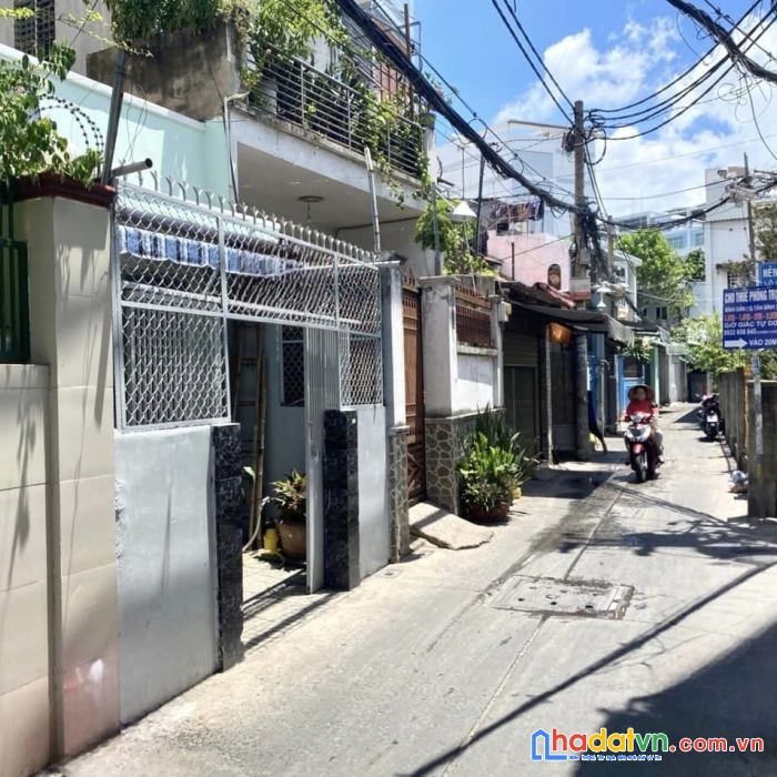 Bán nhà tân bình hxh 70m2 nở hậu 4,4 m 2 tầng tiện xây chdv nguyễn bậc 5.6 tỷ.