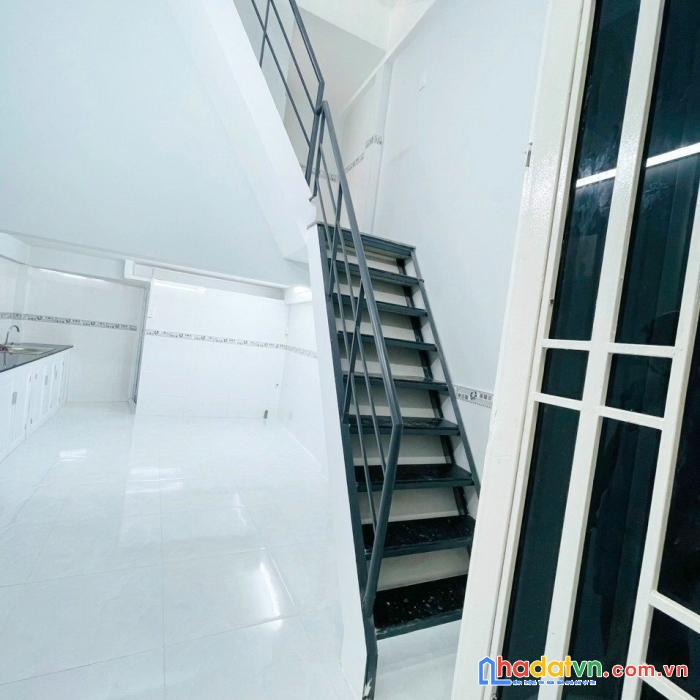 Nhà 3 tầng hẻm 330 âu dương lân phường 3 quận 8 - giá 3 tỷ