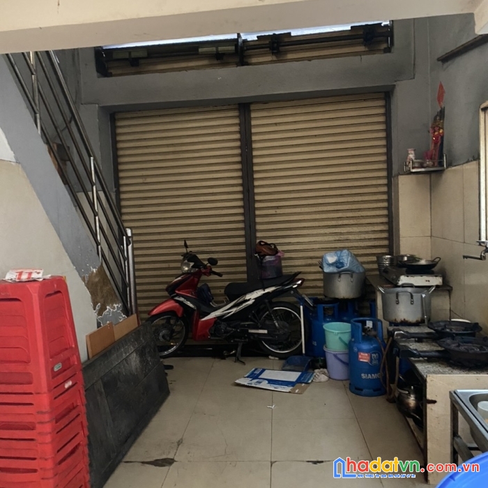 Chính chủ cần bán gấp nhà mt võ văn tần, p.5, quận 3.
.