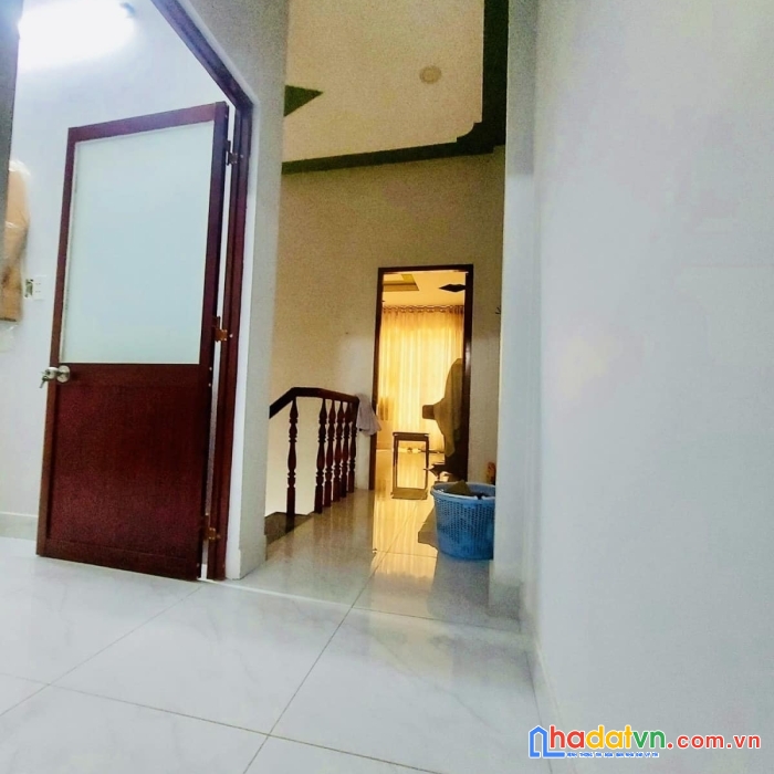 Bán gấp nhà hẻm oto - gần 50m2 nhà mởi ở ngay - thoại ngọc hầu, tân phú  - nhỉnh 5 tỷ