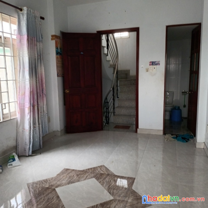 Hòa bình nhà 5 tầng btct - 30m2 - hẻm 6 m thông - chủ gấp bán 5 tỷ 2