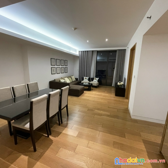 Cho thuê căn hộ iph tháp tây 145m2. 3 phòng ngủ. nội thất: full. indochina plaza, đường xuân thủy,