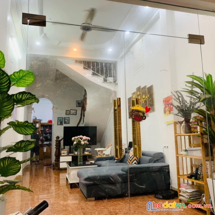 Bán nhà 5 tầng 3 ngủ 3 bước lên ô tô - yên xá- thanh trì giá 3tỷ (tl mạnh )