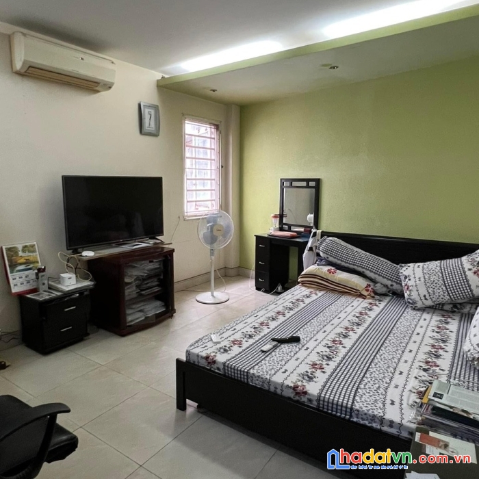 Nhà đẹp 5 tầng, cmt8, q3, hẻm thông, không lộ giới, tặng nt xịn, ngang 5m, 100m2, 10.8 tỷ