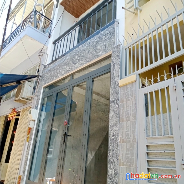 Nhà bán mới hẻm 314 âu dương lân p3q8 - giá 3.6 tỷ (thương lượng)