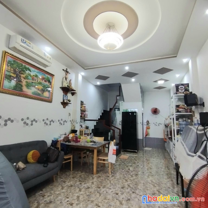 Bán nhà 3 tầng - hẻm oto đổ cửa 40m2 - hòa bình, tân phú - nhỉnh 5 tỷ
