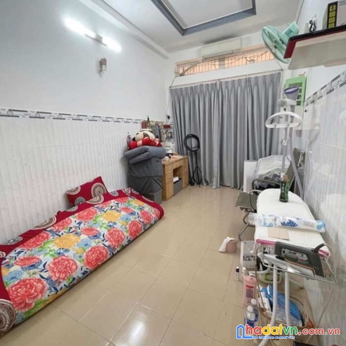 Bán gấp nhà hxh, 32.2m2, đường mạc vân, p12, quận 8