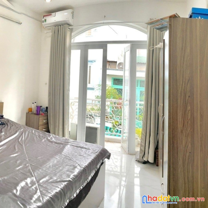Nhà 2 tầng nở hậu đường tám danh p4 q8. giá 4,4 tỷ tl