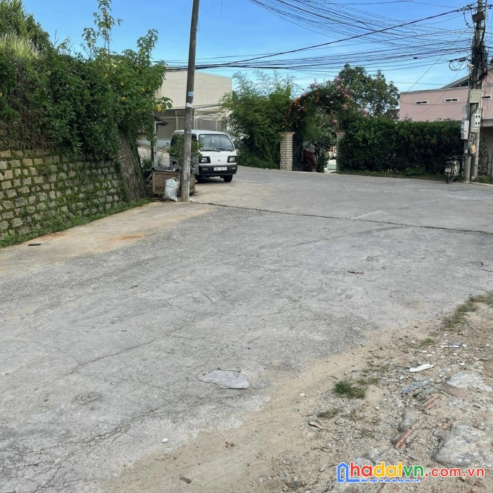 ( gấp gấp ) cần tiền bán gấp đất xd thích hợp xây khách sạn đường mai hắc đế, đà lạt giá 8.3 tỷ