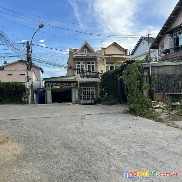 ( gấp gấp ) cần tiền bán gấp đất xd thích hợp xây khách sạn đường mai hắc đế, đà lạt giá 8.3 tỷ