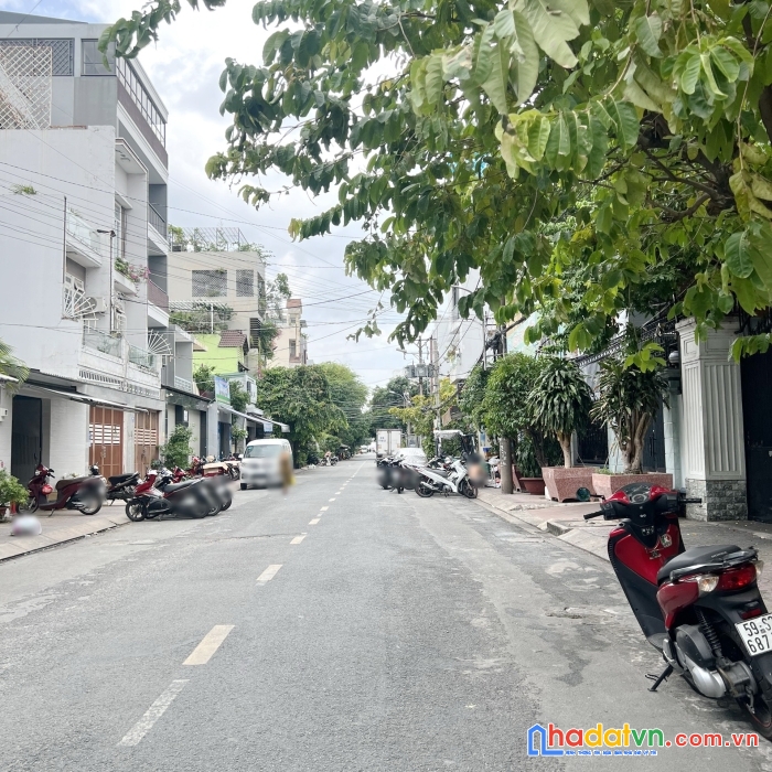 Hoa hồng 1% gửi bán chdv 6 tầng mặt tiền đường huỳnh văn một p.hiệp tân quận tân phú