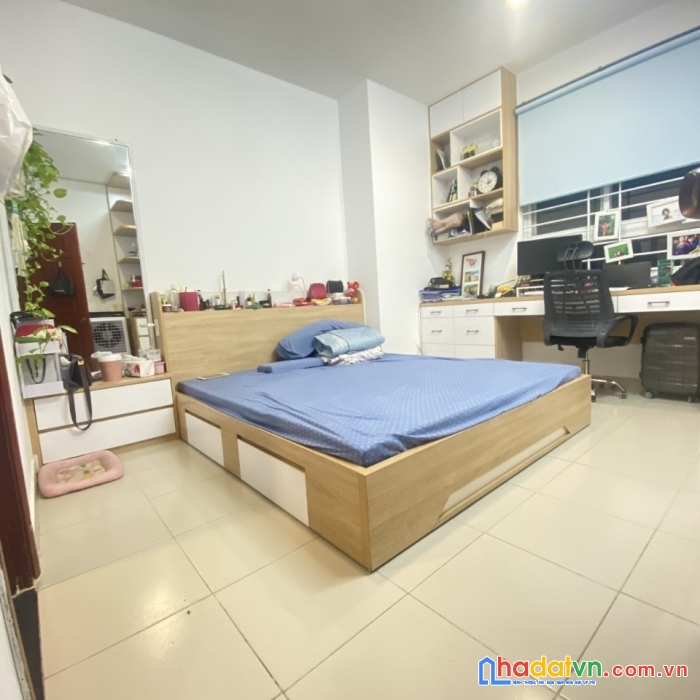Bán nhà mặt tiền tô ngọc vân, 100m2 ngang trên 10m2 chỉ 6 tỷ., linh đông thủ đức.