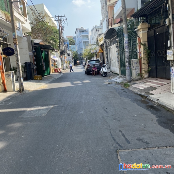 Xuất cảnh, cần bán gấp căn góc 2 mt đinh công tráng, tân định, quận 1.