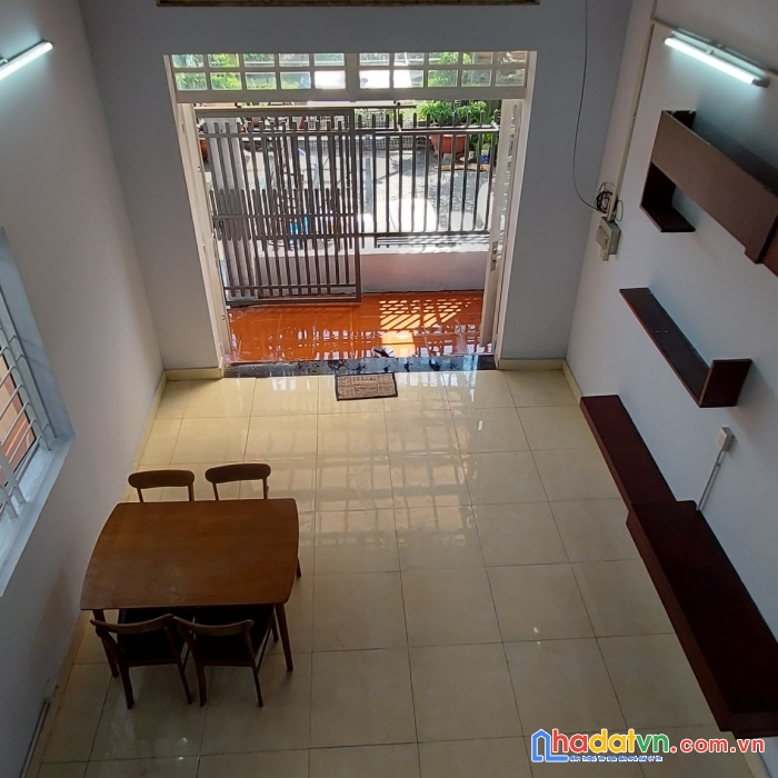 Cho thuê nhà nguyên căn mặt tiền đường nhựa, thuận an, bình dương