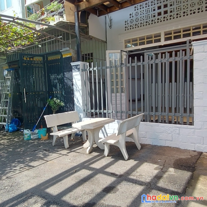 Cho thuê nhà nguyên căn mặt tiền đường nhựa, thuận an, bình dương