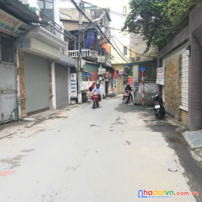 Chính  chủ bán gấp  nhà  phố đại từ 63m x 4.5mt, lô góc, ô tô, 15m. 5.6 tỷ.