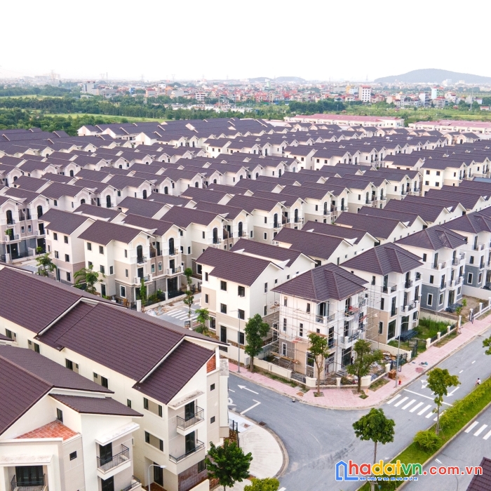 Bán nhà 3 tầng trục thông 90m2 chỉ từ 4 tỷ xxx cách long biên 10km