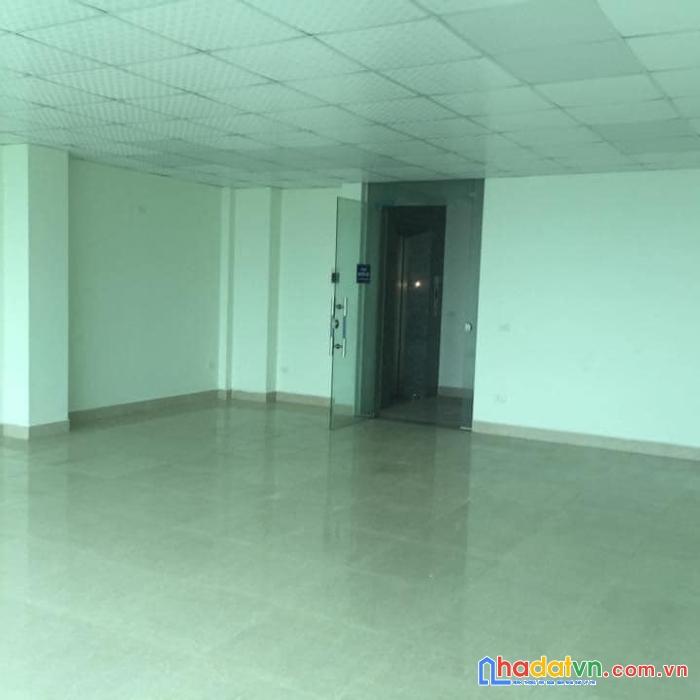 Chính chủ cho thuê nhà mặt phố lê trọng tấn - hà đông (gần ngã tư đèn đỏ văn phú giao lê trọng