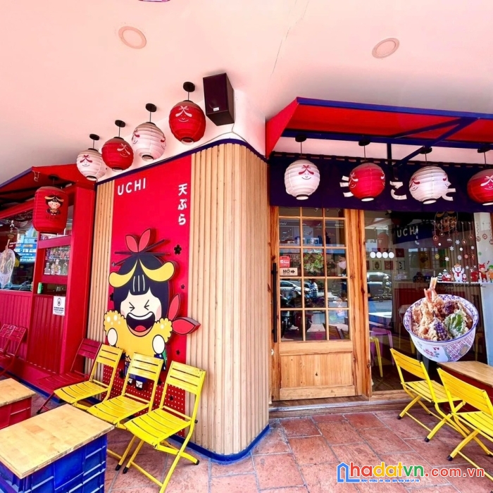 Chính chủ cần sang nhượng nhà hàng quận 5 góc trần hưng đạo- huỳnh mẫn đạt. góc 2 mặt tiền đẹp