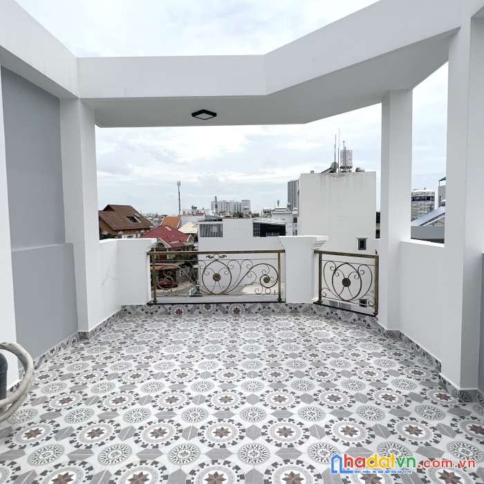Cho thuê nnc - căn góc đường nội bộ bông sao p5q8. giá 20 triệu