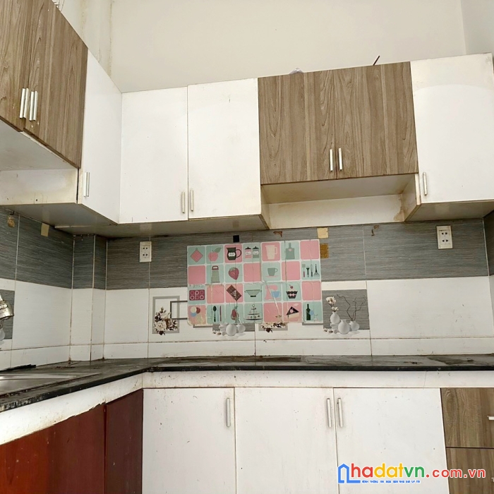 Nhà 3 tầng mt hẻm 1225 phạm thế hiển p5q8. giá 3,78 tỷ