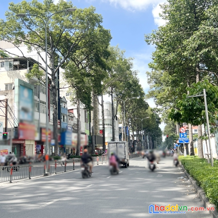 Cho thuê nhà mới 3 tầng mặt tiền kinh doanh đường 3/2 p12q10 - 60 triệu