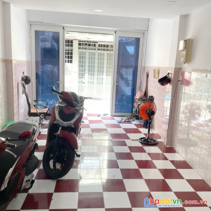 Bán nhà mới 5 tầng hẻm xe tải đường sư vạn hạnh p9q5 - giá 9.5 tỷ