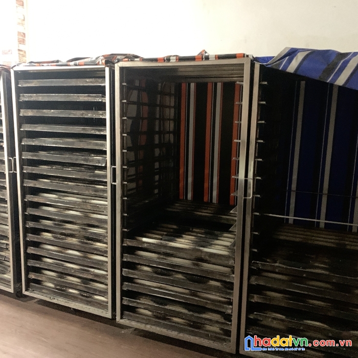 Quận thủ đức ,sang tiệm bánh – lò bánh mì , mt số 1023 tỉnh lộ 43 , f. bình chiểu, tel : 0961434434