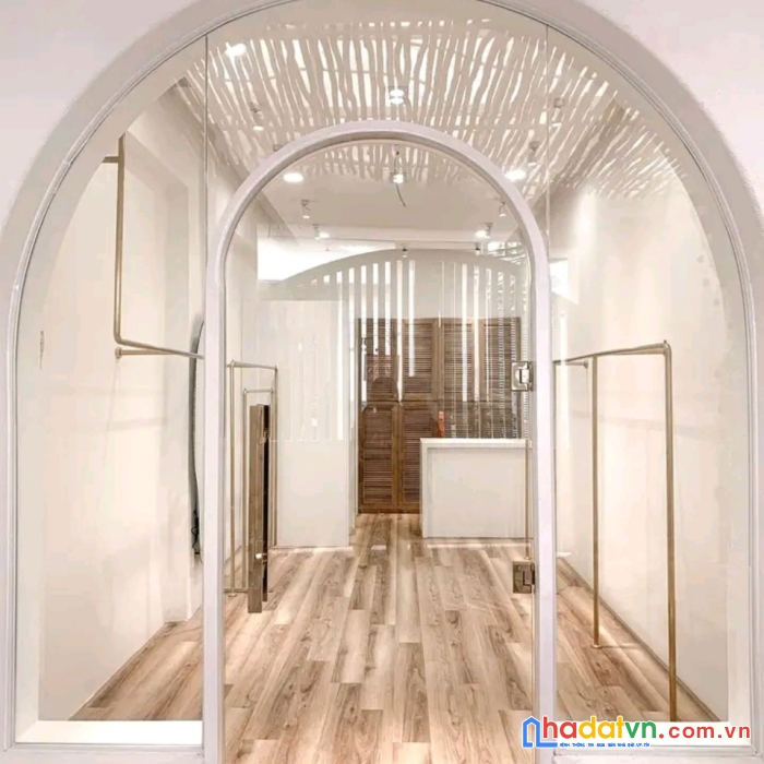 Sang mặt bằng địa chỉ: 351/8 lê văn sỹ, p13, q3