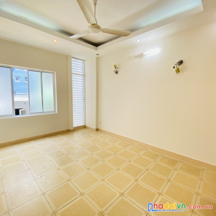 Bán nhà hẻm xe hơi đường võ văn tần p5 quận 3 nhà xây 5 tầng btct 42m2 giá 7.9 tỷ tl