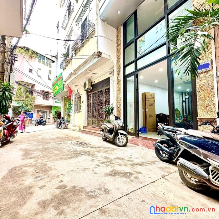 Bán nhà cù chính lan 41m x 8 tầng, mt: 3.9m, thang máy, ô tô vào nhà