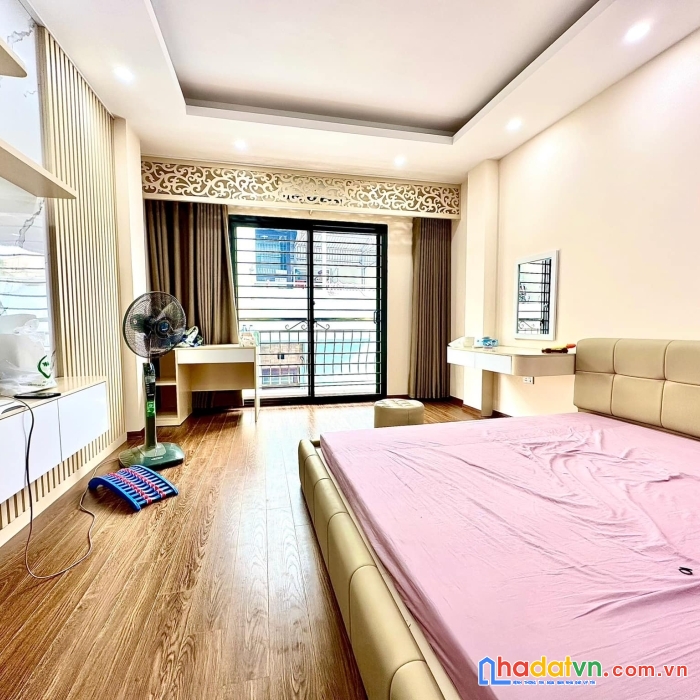 Bán nhà cù chính lan 41m x 8 tầng, mt: 3.9m, thang máy, ô tô vào nhà