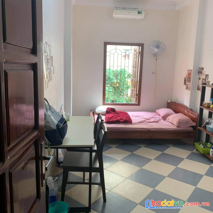 Chị còn phòng cho thuê, ở từ 1/7 tại ngõ 124 minh khai