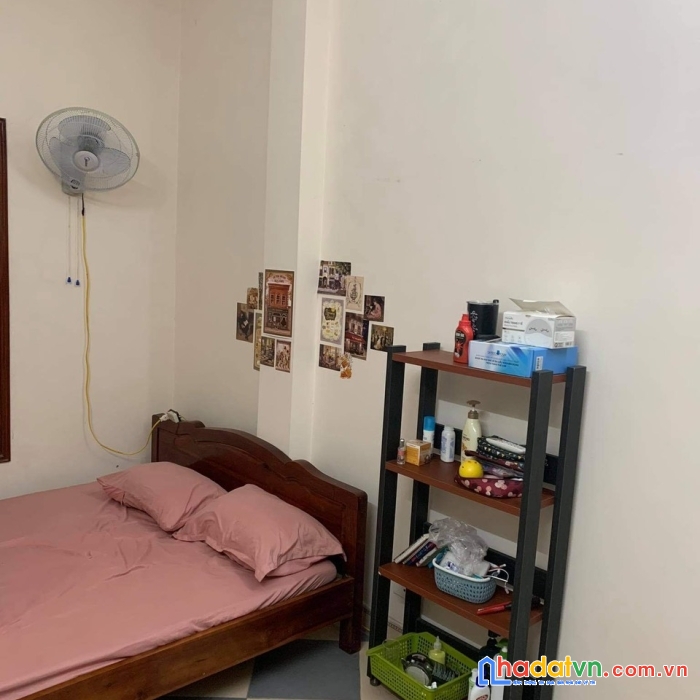 Chị còn phòng cho thuê, ở từ 1/7 tại ngõ 124 minh khai