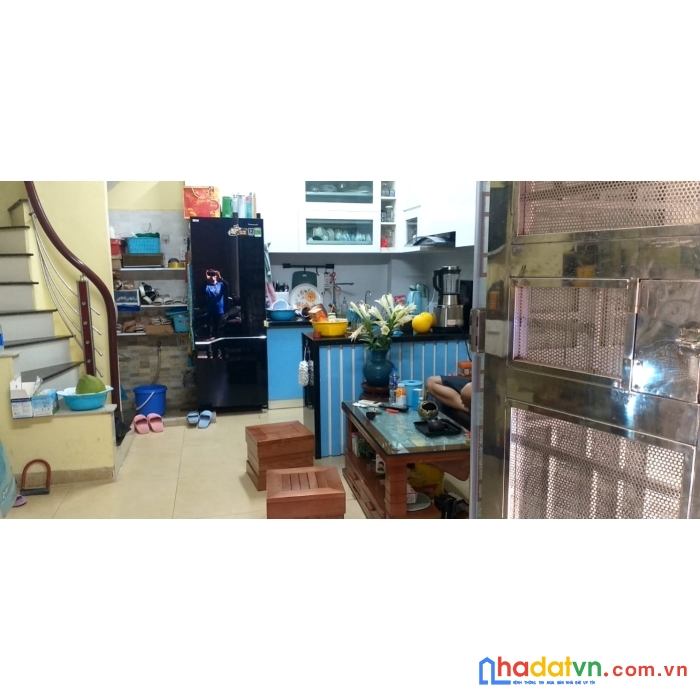 Nhà 5 tầng - mặt ngõ thông kinh doanh buôn bán nhỏ - ngõ trước nhà 3.5m - phố chùa láng - gần