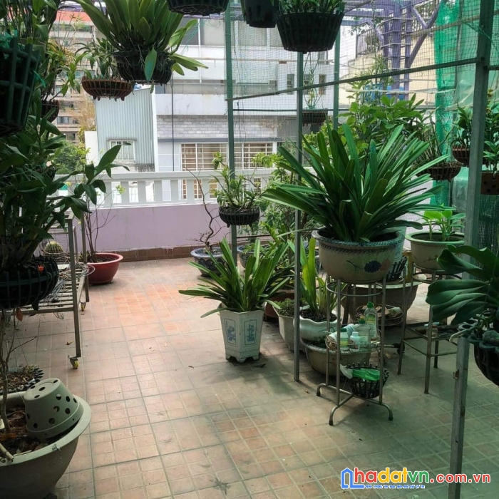 Bnas nhà 4 tầng đường độc lậpj, tân phú, gần 80m2, hẻm xe tải .