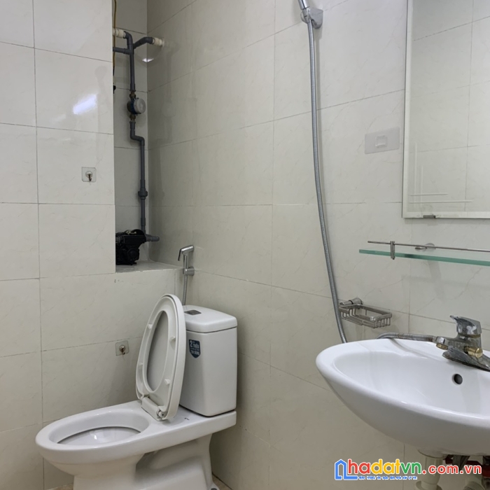 Cho thuê nhà gần đường tân ấp, ba đình