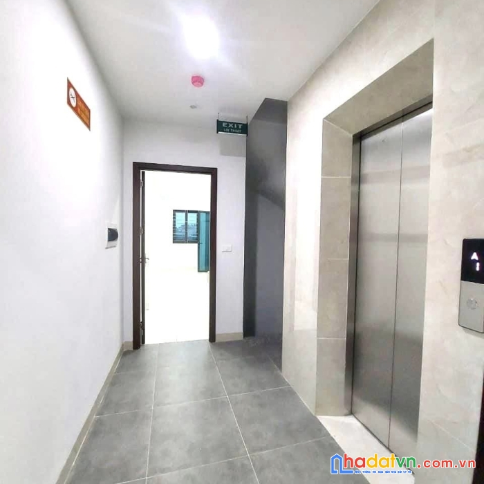 Bán nhà dòng tiền lô góc,100m 7 tầng đường láng đống đa 16 tỷ
94 7 5 16 tỷ