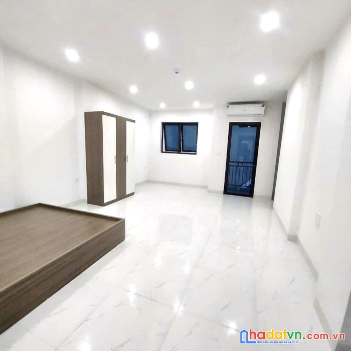 Bán nhà dòng tiền lô góc,100m 7 tầng đường láng đống đa 16 tỷ
94 7 5 16 tỷ