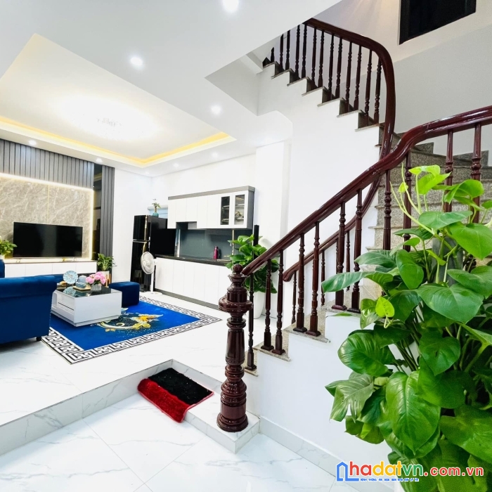 Bán nhà cực đẹp ngay sát phố trung phụng đống đa 33m 5 tầng 3.1 tỷ
32 5 4 3.15 tỷ