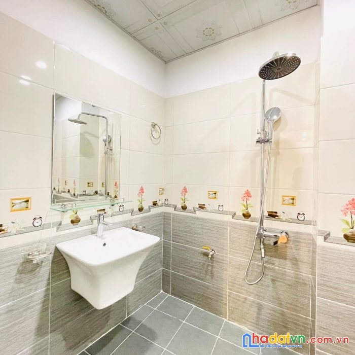 Bán nhà cực đẹp ngay sát phố trung phụng đống đa 33m 5 tầng 3.1 tỷ
32 5 4 3.15 tỷ