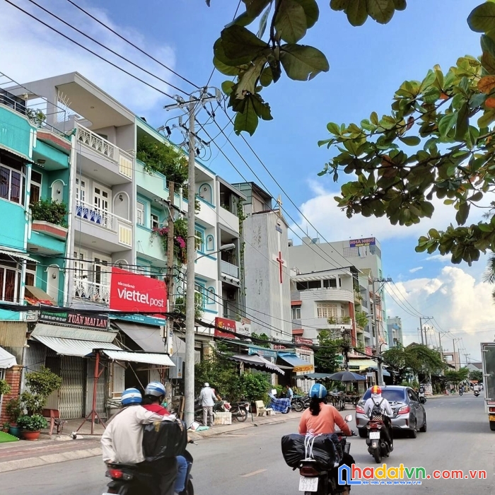 Bán nhà mặt tiền chỉ hơn 75 tr/m2, phạm đức sơn quận 8, ngang 6.8x38.3, 299m2.