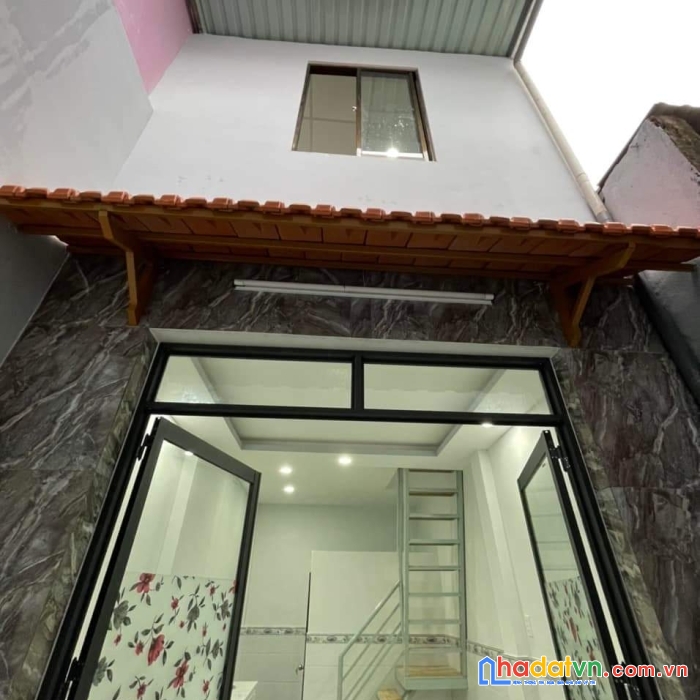 Bán nhà rẻ đẹp đoàn văn bơ q4 ngang 3x7m-2 tấm có 1 tỷ hơn