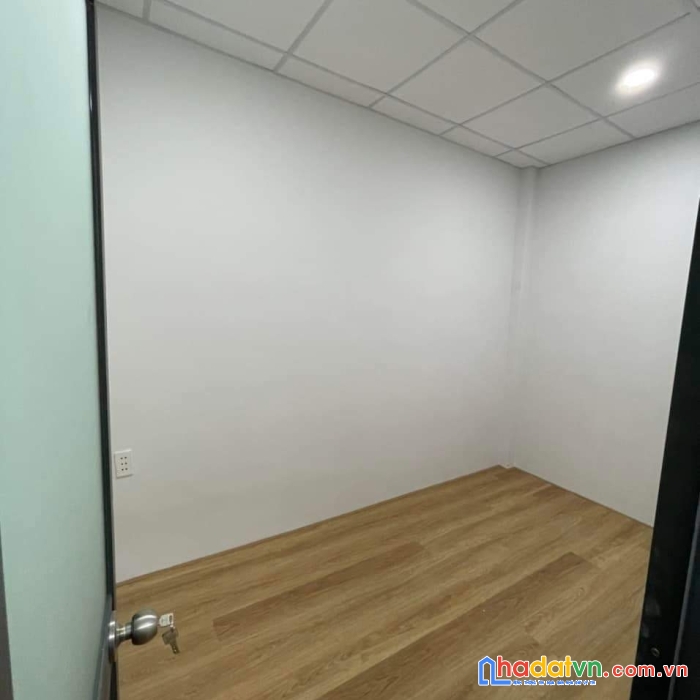 Bán nhà rẻ đẹp đoàn văn bơ q4 ngang 3x7m-2 tấm có 1 tỷ hơn