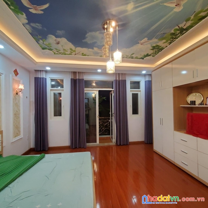 Nhà đẹp, khu vip, sát hxh thông phan đăng lưu, pn, 5 tầng, 3pn, tặng hết nt,49m2, nhỉnh 8 tỷ