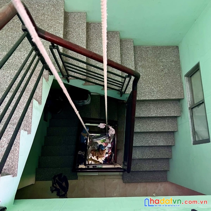 Bán nhà 4 tầng, hẻm xe hơi 4m, đường lũy bán bích, tân phú.