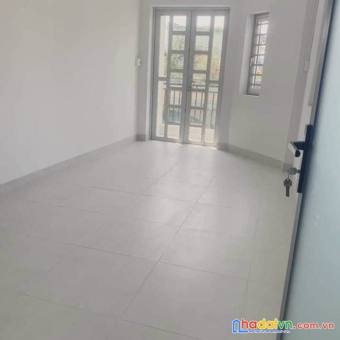 Cho thuê nnc hẻm hưng phú phường 9 quận 8. giá 12 triệu