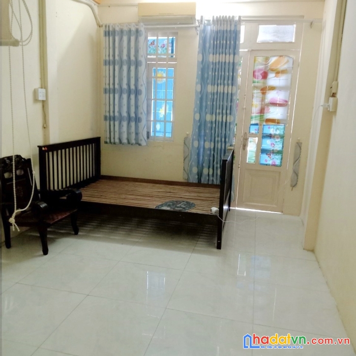 Cho thuê nnc hẻm ô tô dương bá trạc p1q8. giá 12 triệu