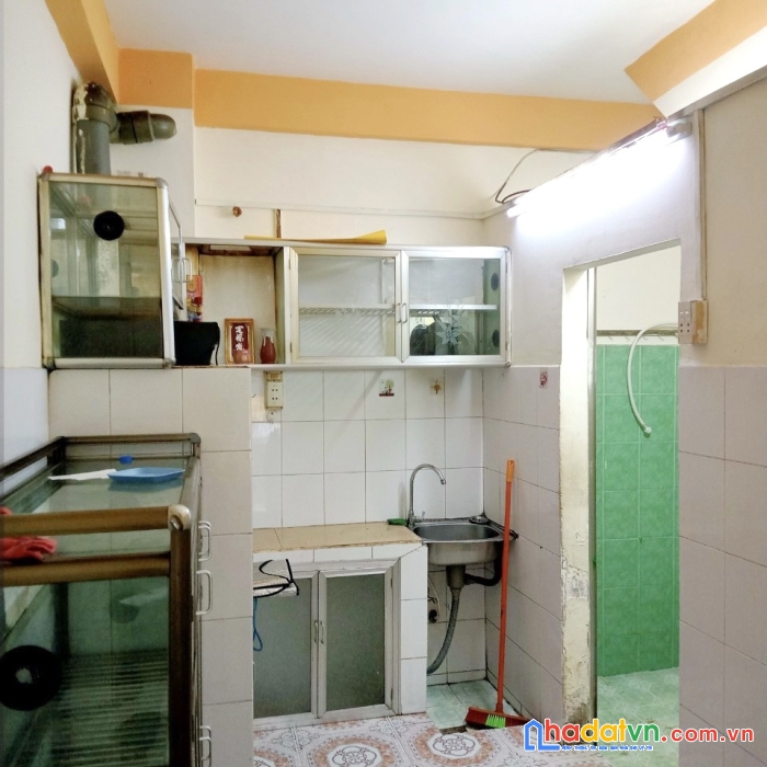 Cho thuê nnc hẻm ô tô dương bá trạc p1q8. giá 12 triệu